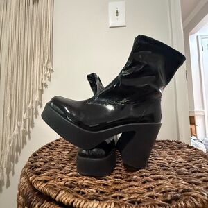 Steve Madden platform boots